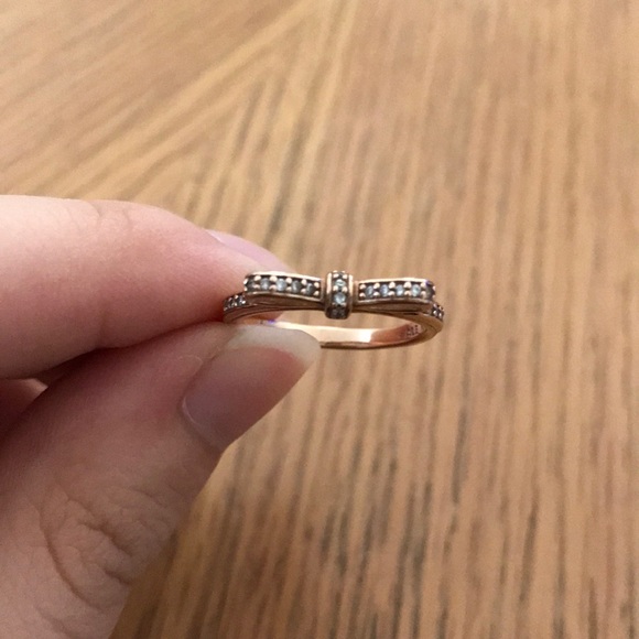 Pandora Rose Gold Bow Ring - Picture 2 of 8